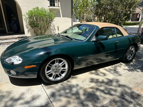 Used 2001 Jaguar XK8 Convertible RWD image 4