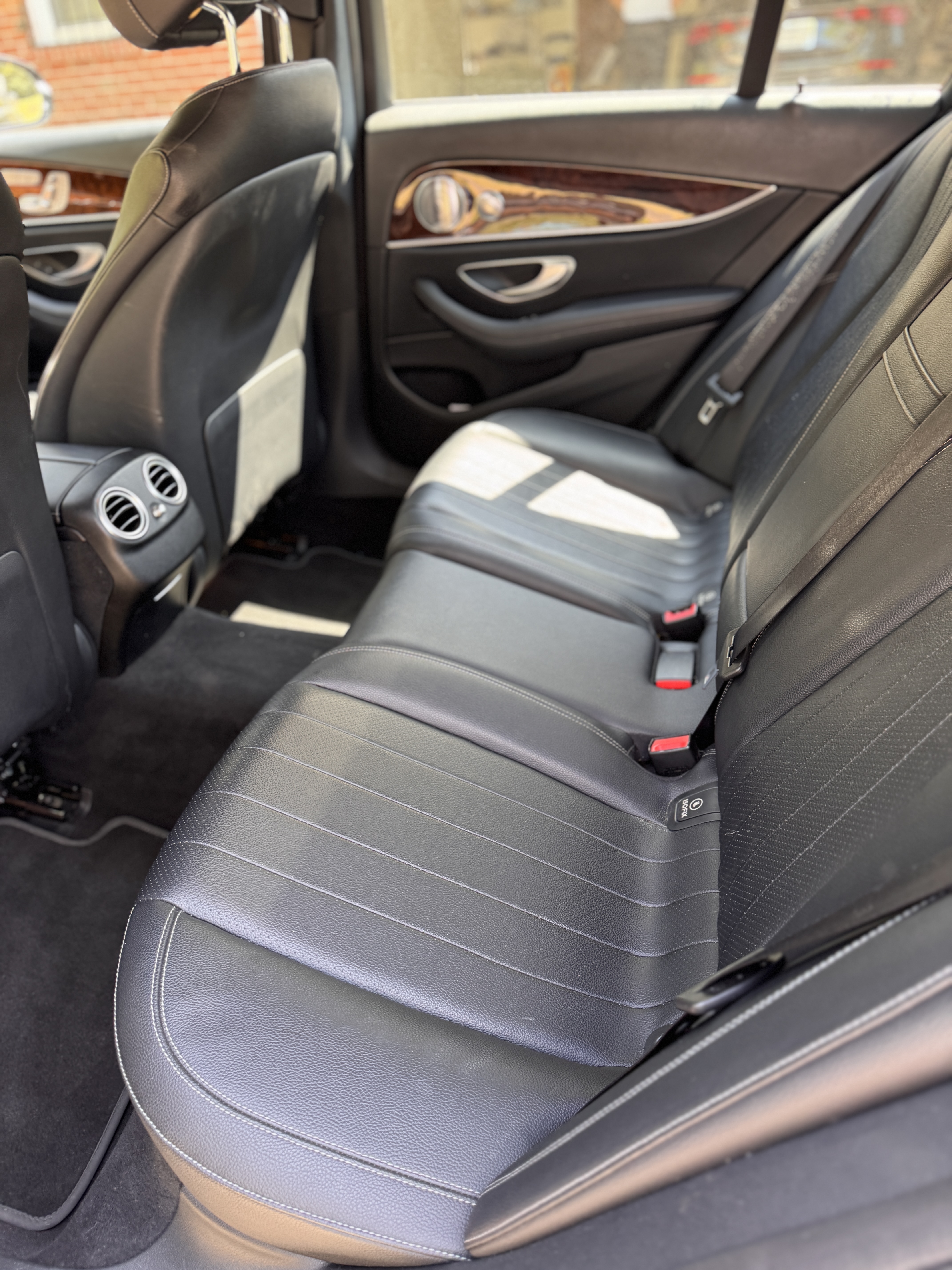 Used 2018 Mercedes-Benz E 300 image 9
