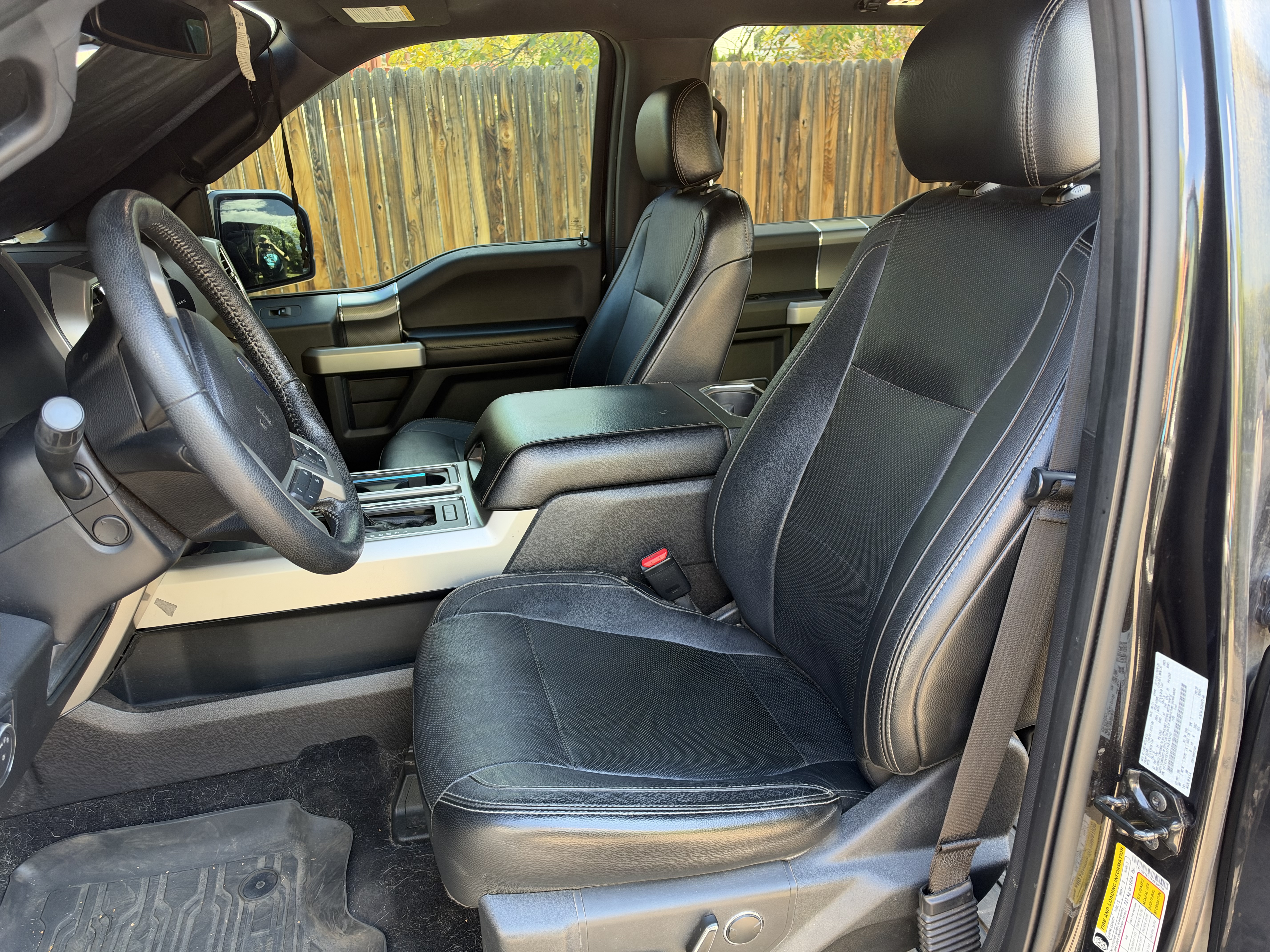 Used 2015 Ford F150 Lariat w/ Equipment Group 502A Luxury AWD/4WD image 13