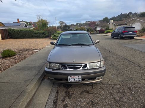 Used 2002 Saab 9-3 SE image 10