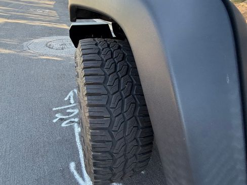 Used 2018 Jeep Wrangler Sport image 6