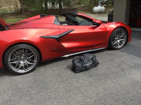 Used 2025 Chevrolet Corvette Z06 w/ Battery Protection Package RWD image 21