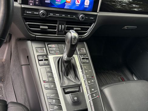 Used 2021 Porsche Macan S AWD/4WD image 12