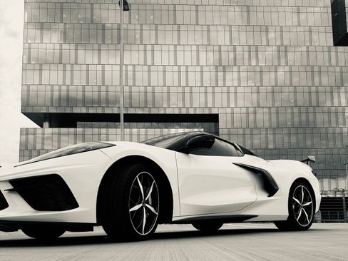 Used 2022 Chevrolet Corvette Stingray Preferred Conv w/ Z51 Performance Package image 2