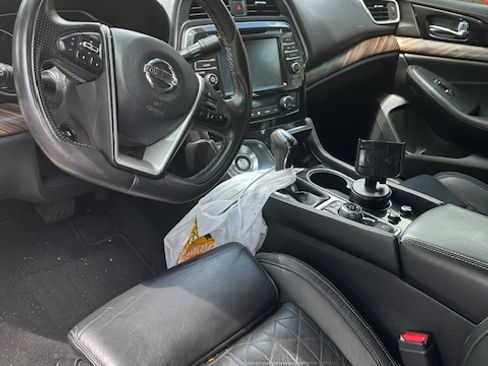 Used 2016 Nissan Maxima Platinum image 5