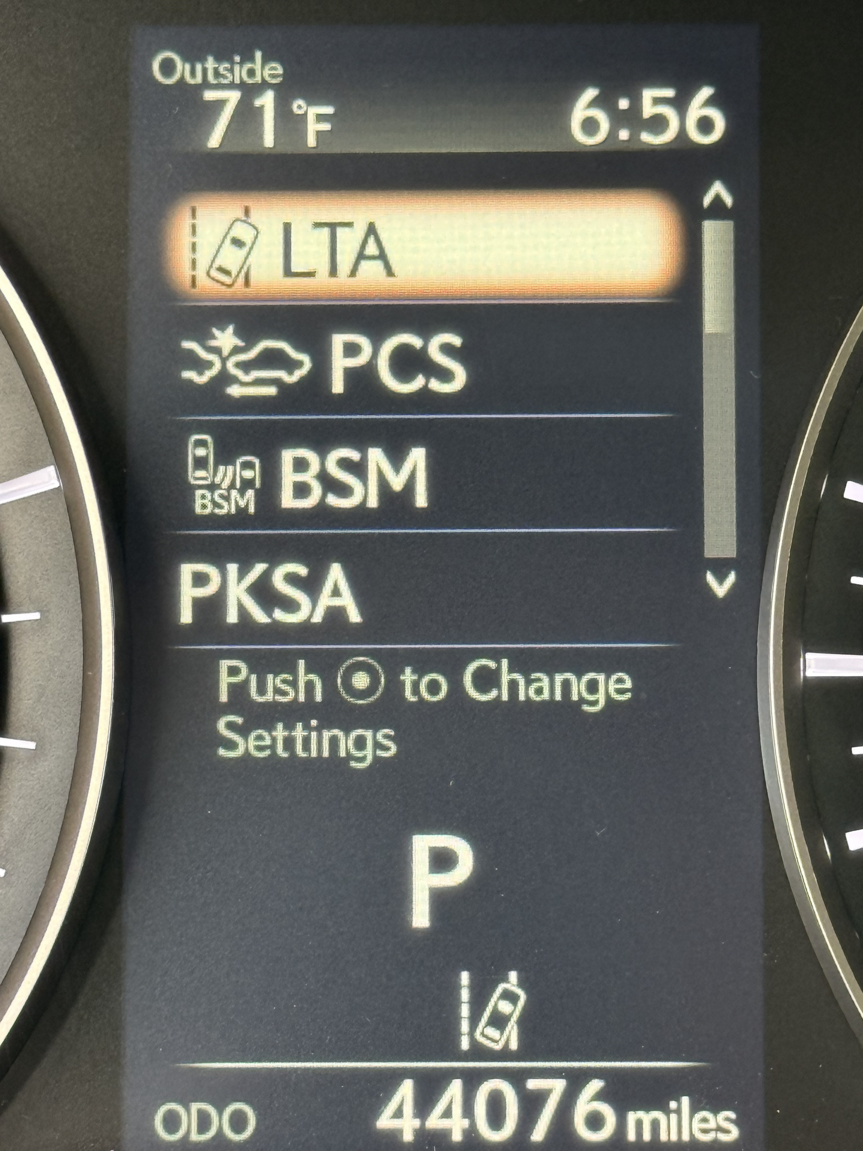 Used 2022 Lexus RX 350L Premium w/ Premium Package AWD/4WD image 12