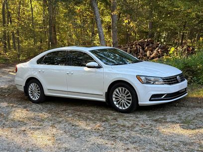 Used 2017 Volkswagen Passat 1.8T SE