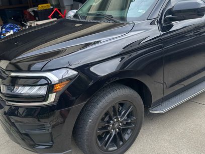 Used 2023 Ford Expedition XLT
