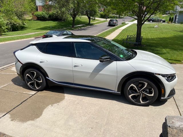 Used 2022 Kia EV6 GT-Line w/ First Edition Package AWD/4WD image 5
