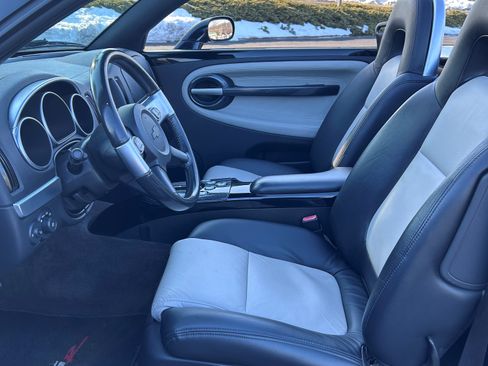 Used 2004 Chevrolet SSR Convertible Pickup 2D w/ Preferred Equipment Group image 11