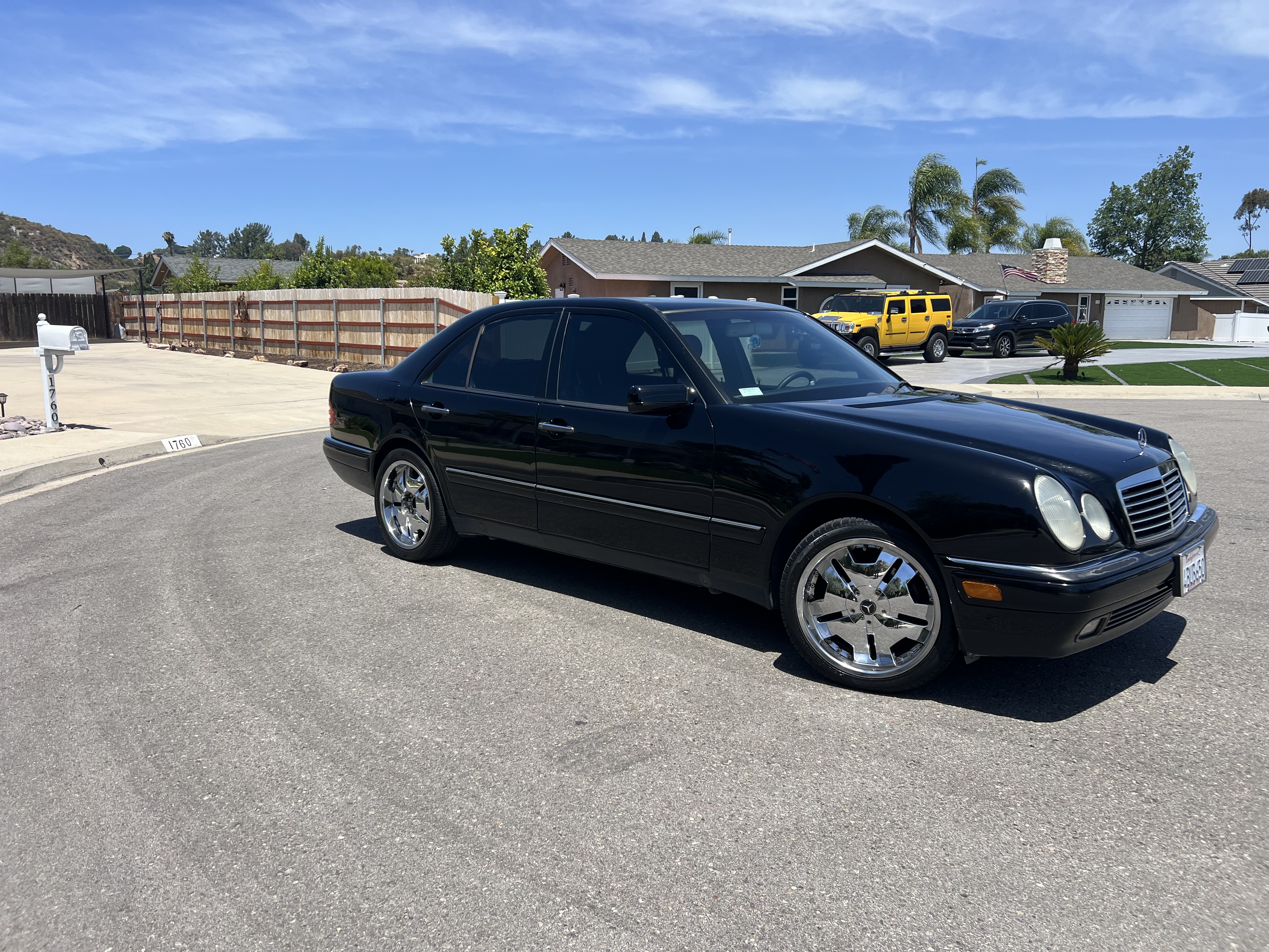 Used 1998 Mercedes-Benz E 320 Sedan image 6