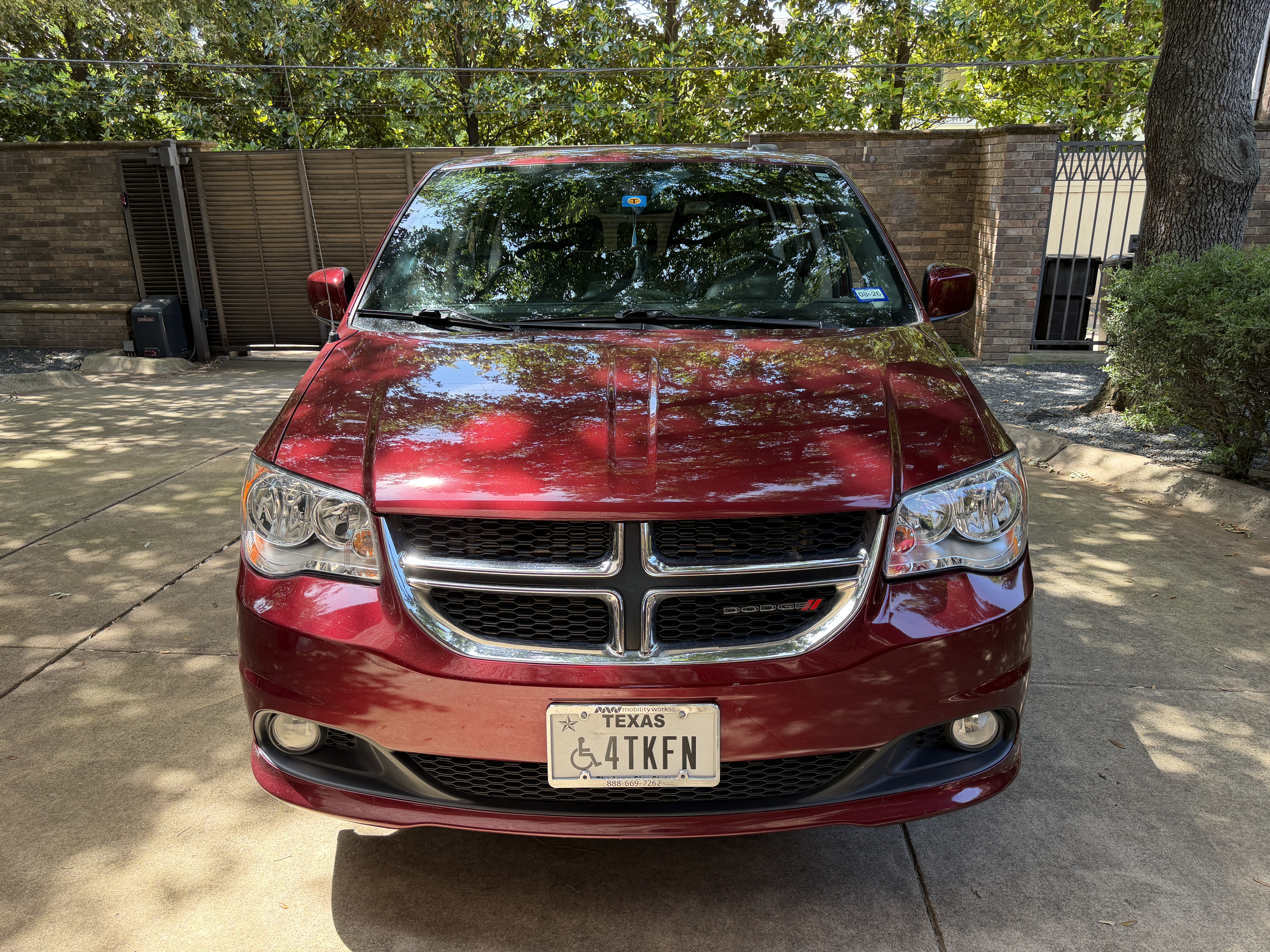 Used 2020 Dodge Grand Caravan SXT FWD image 6