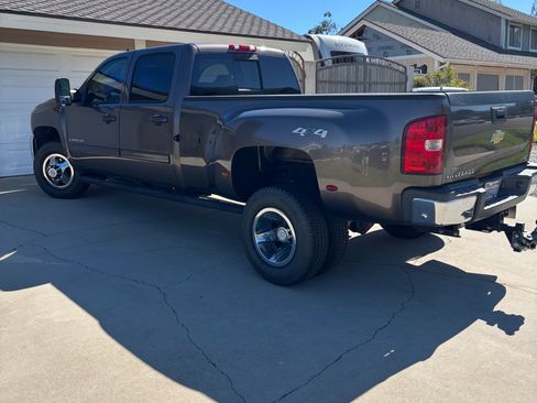 Used 2008 Chevrolet Silverado 3500 LTZ AWD/4WD image 2