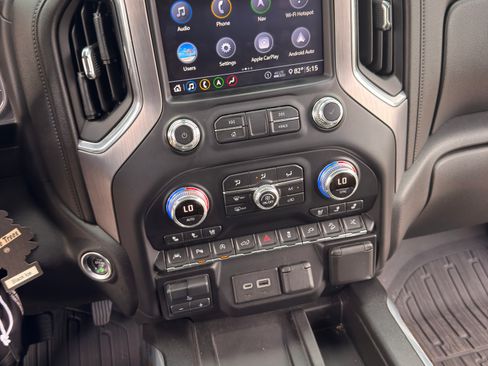 Used 2020 GMC Sierra 1500 Denali w/ Denali Ultimate Package AWD/4WD image 8