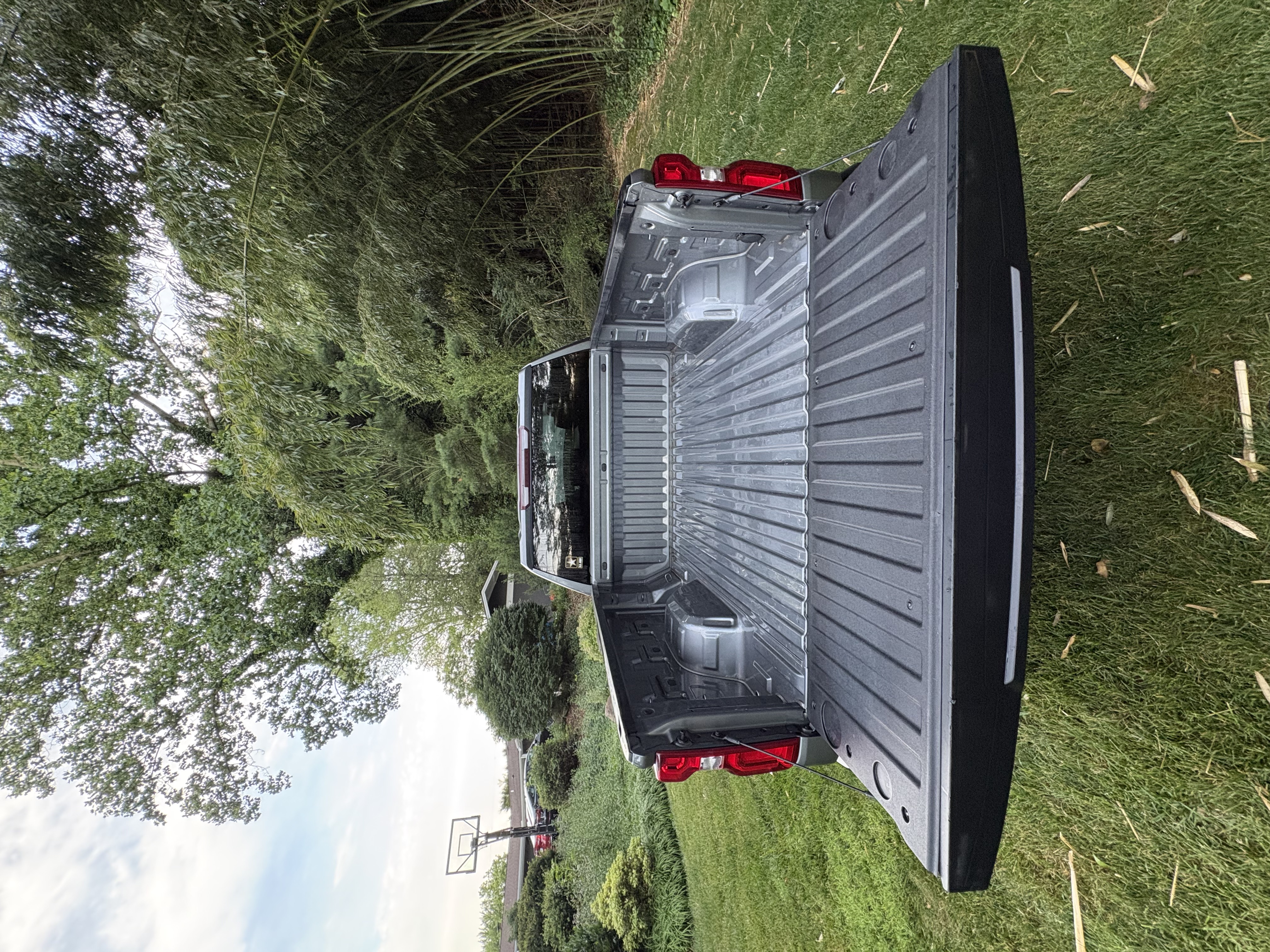 Used 2021 Chevrolet Silverado 1500 Custom w/ LPO, Dark Essentials Package AWD/4WD image 20