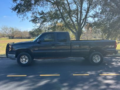 Used 2004 Chevrolet Silverado 2500 LS w/ Heavy-Duty Power Package