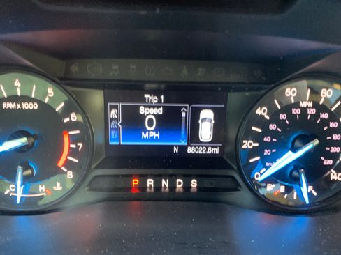 Used 2017 Ford Explorer FWD image 8