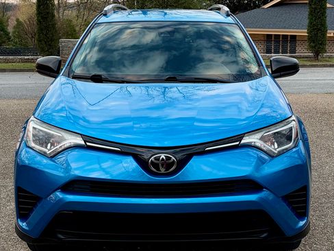 Used 2017 Toyota RAV4 LE image 16