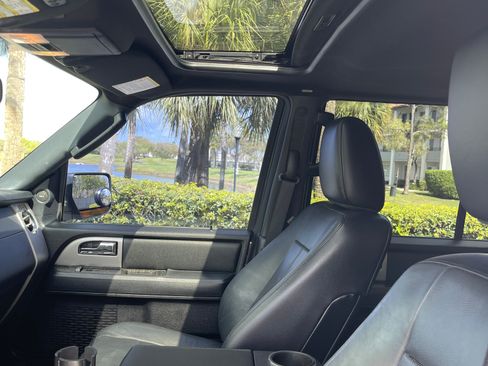 Used 2016 Ford Expedition EL Limited w/ Equipment Group 301A image 17