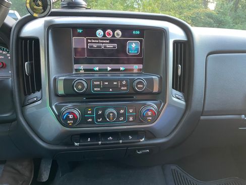 Used 2015 Chevrolet Silverado 2500 LT w/ Z71 Package, Off-Road image 12