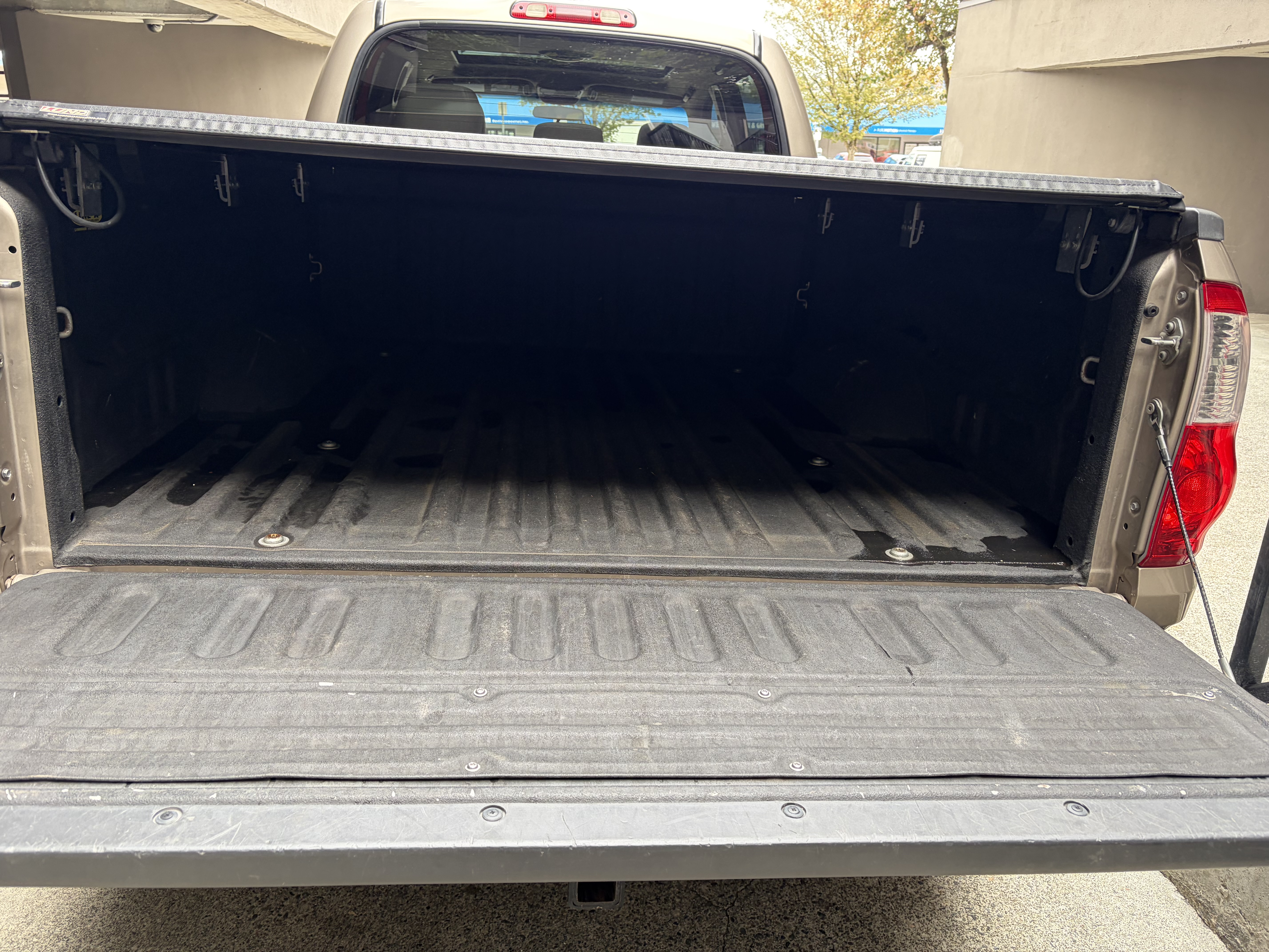 Used 2006 Toyota Tundra SR5 w/ All Weather Guard Pkg AWD/4WD image 6