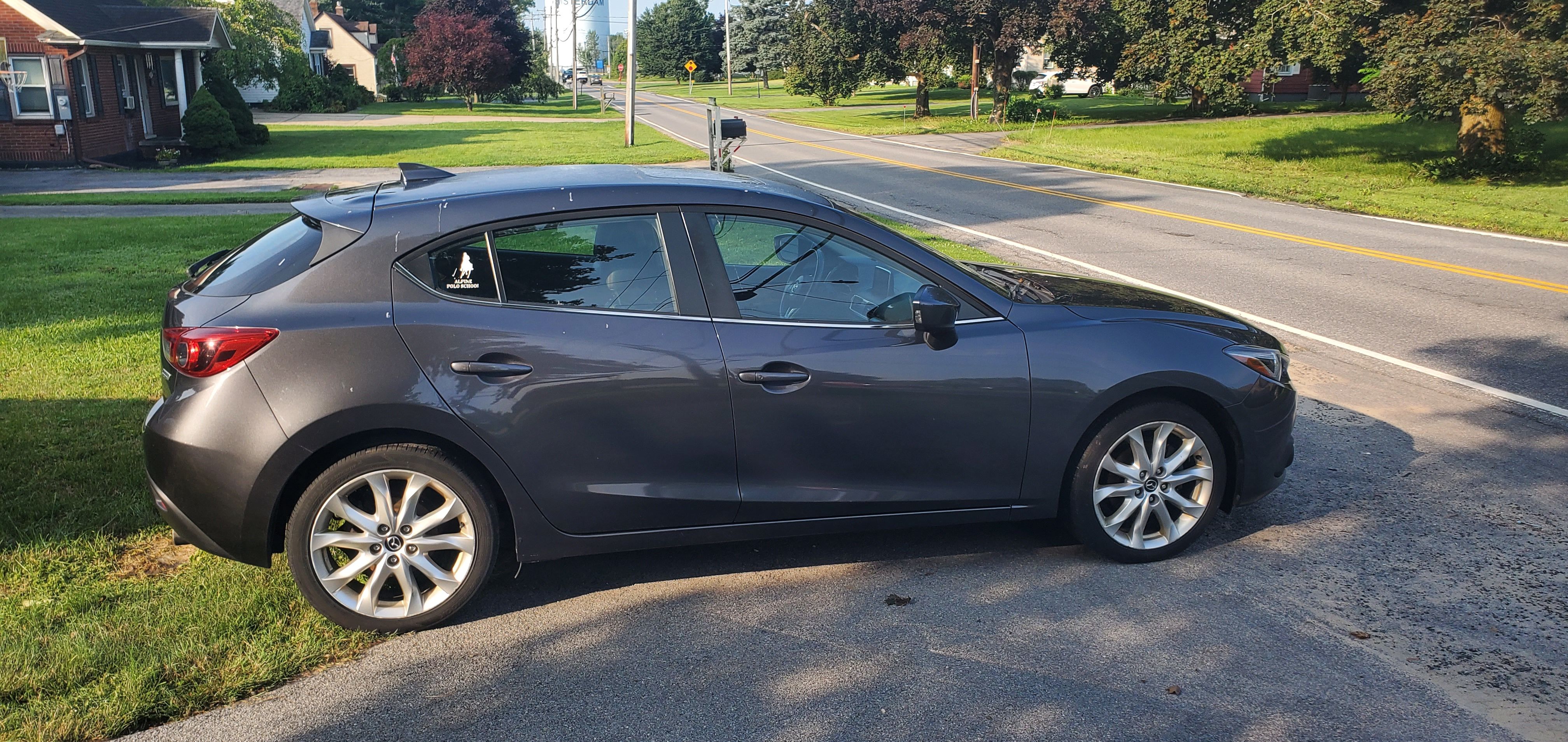 Used 2016 MAZDA MAZDA3 s Grand Touring w/ Technology Package FWD image 5