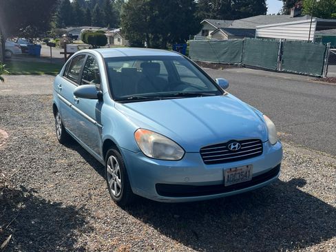 Used 2009 Hyundai Accent GLS FWD image 4