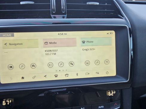 Used 2019 Jaguar F-PACE Premium image 22