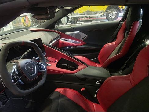 Used 2020 Chevrolet Corvette Stingray Premium Conv w/ 3LT Preferred Equipment Group image 11