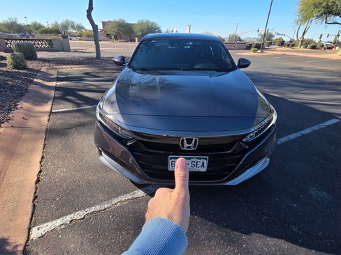 Used 2018 Honda Accord Sport image 10