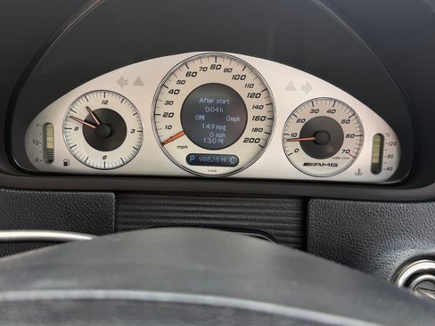 Used 2006 Mercedes-Benz CLK 55 AMG Cabriolet image 30