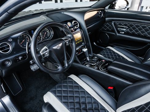 Used 2017 Bentley Flying Spur S W12 image 18