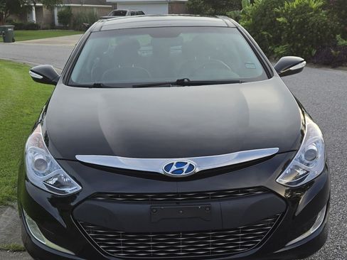 Used 2014 Hyundai Sonata Limited w/ Panoramic Sunroof Package 02 image 2
