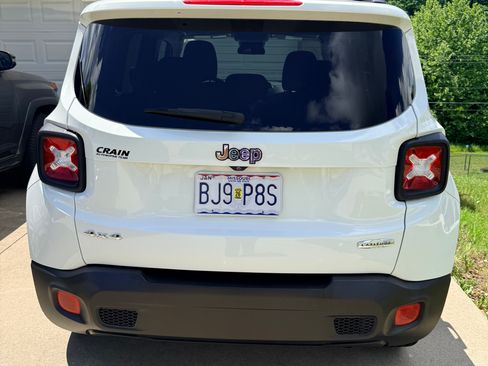 Used 2016 Jeep Renegade Latitude AWD/4WD image 13