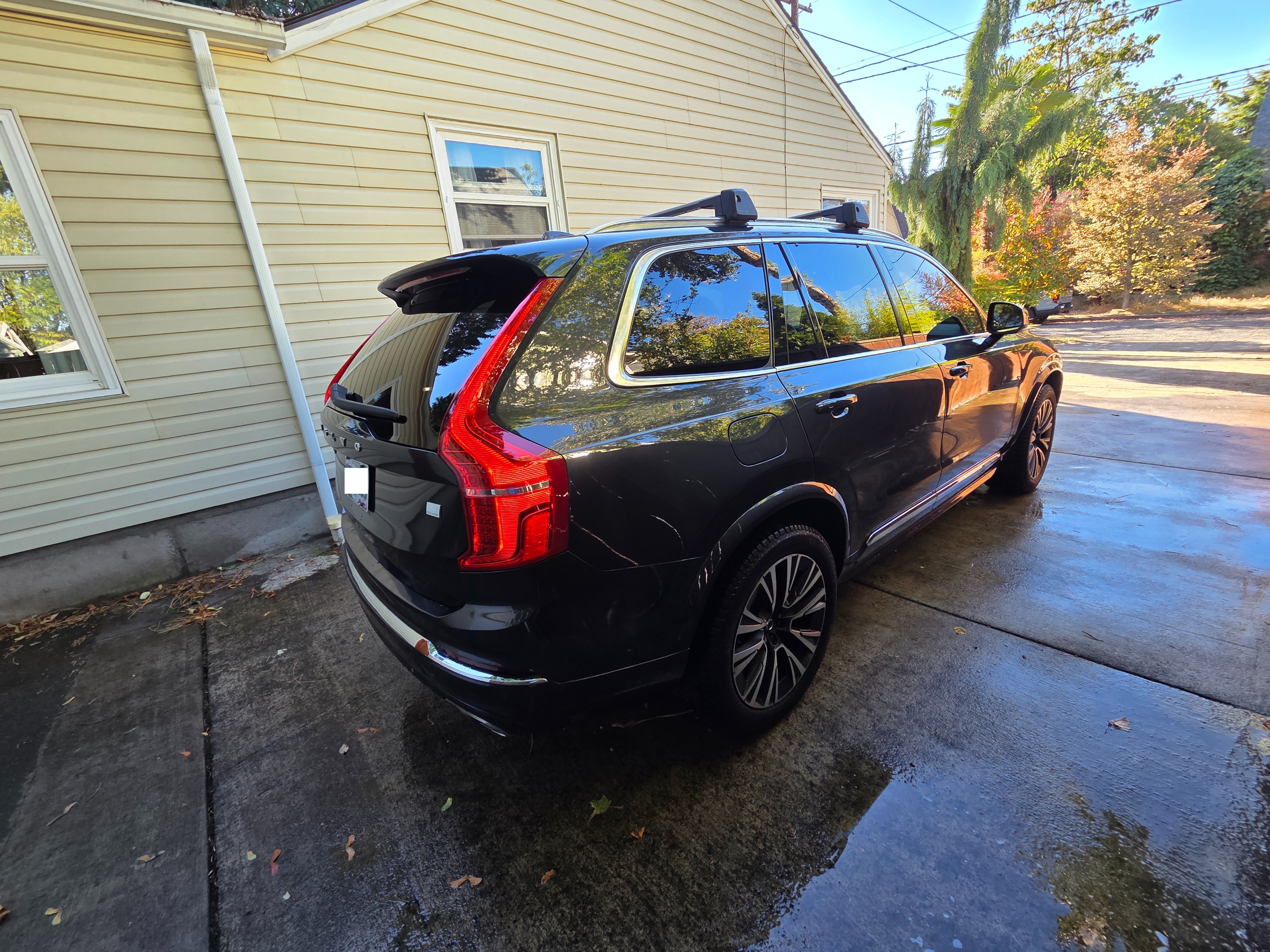Used 2021 Volvo XC90 T8 Inscription Expression w/ Advanced Package AWD/4WD image 5