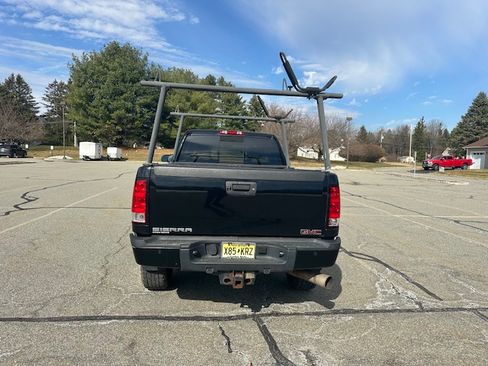 Used 2012 GMC Sierra 2500 Denali w/ Suspension Package, Off-Road image 5