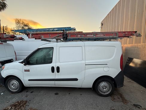 Used 2021 RAM ProMaster City Tradesman image 5