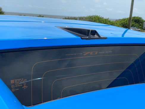 Used 2023 Chevrolet Corvette Stingray Premium Conv w/ Z51 Performance Package image 12