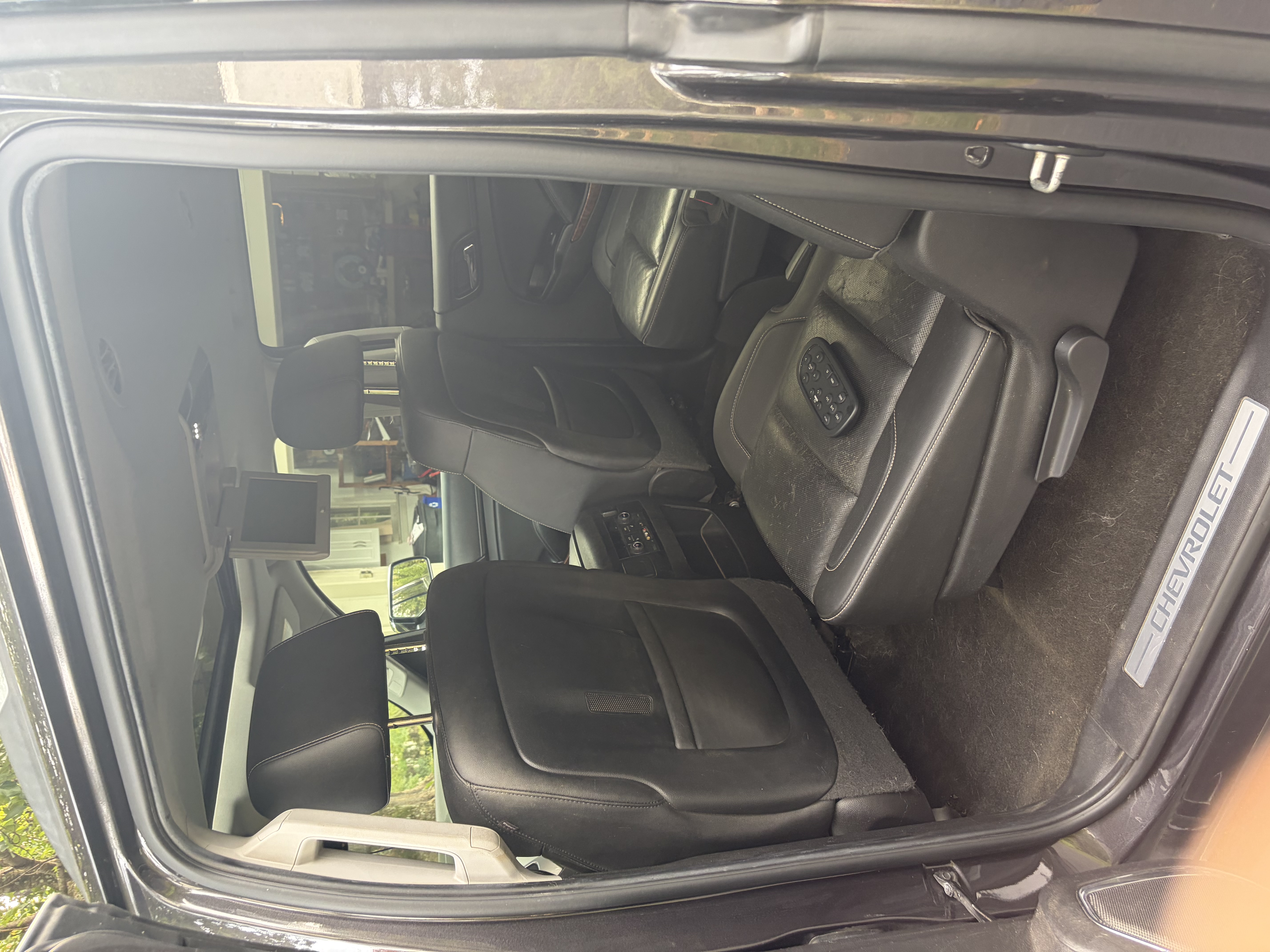 Used 2016 Chevrolet Suburban LTZ AWD/4WD image 10
