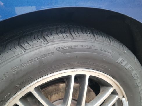 Used 2009 Ford Focus SE FWD image 4