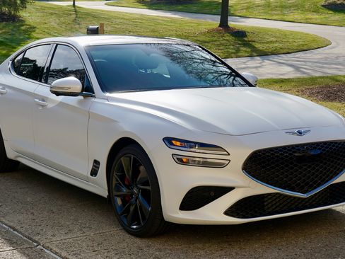 Used 2023 Genesis G70 3.3T w/ Sport Prestige Package image 2