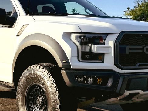 Used 2020 Ford F150 Raptor image 9