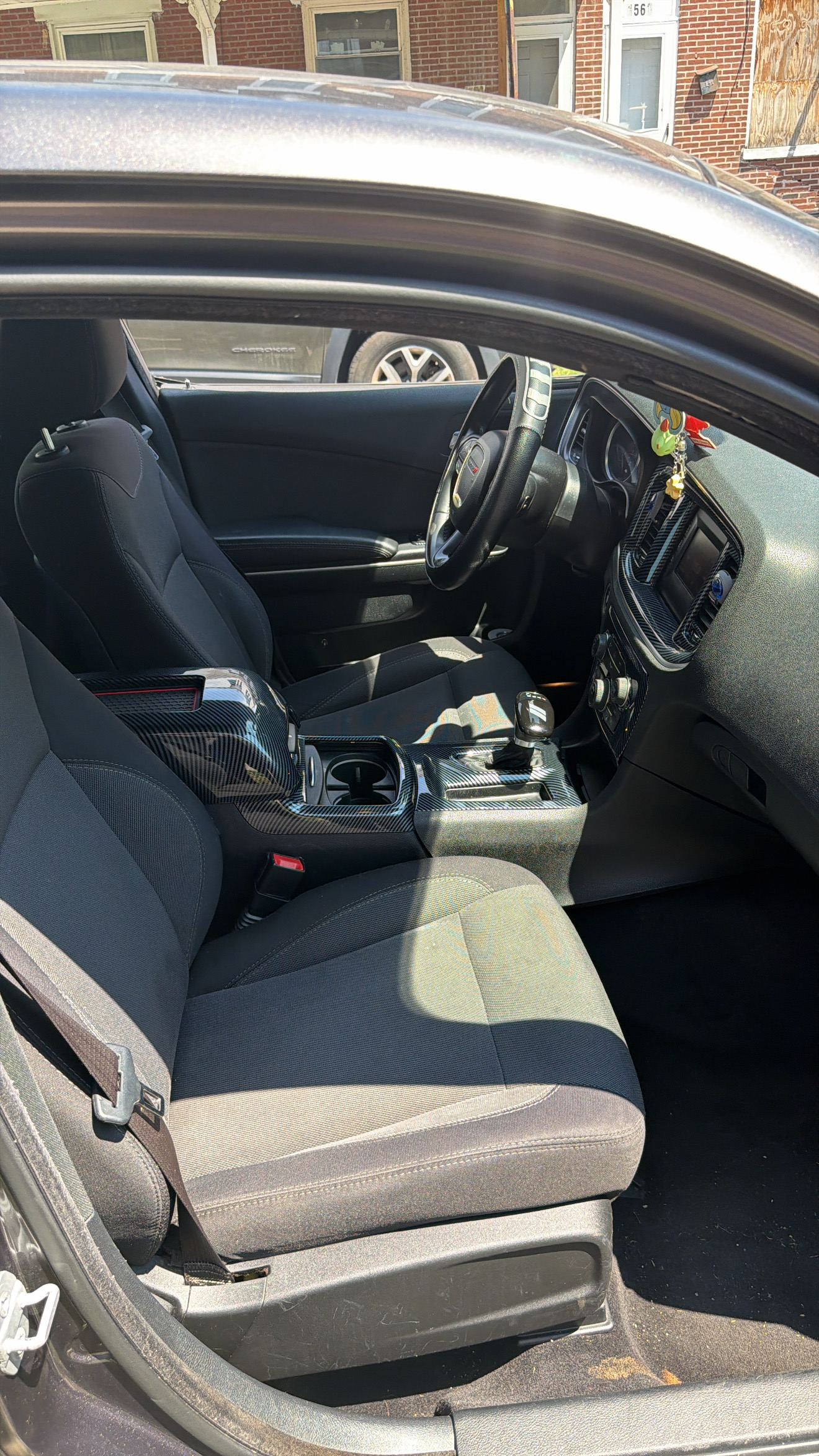 Used 2015 Dodge Charger SE w/ Power Sunroof Group RWD image 12