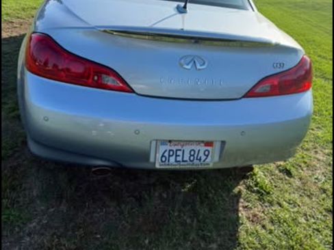 Used 2010 INFINITI G37 Sport w/ Premium Pkg image 2