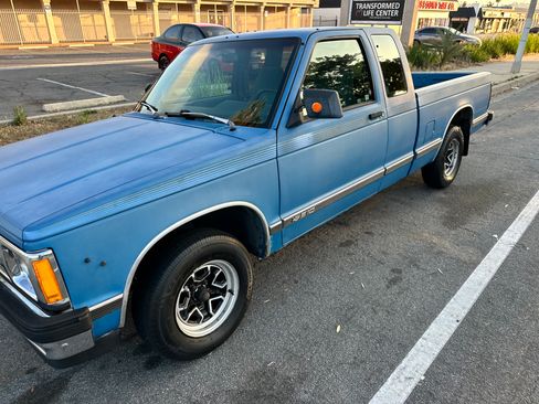 Used 1993 Chevrolet S10 Pickup 2WD Extended Cab image 18