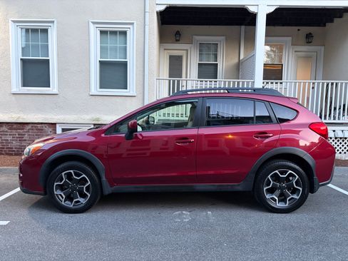 Used 2014 Subaru Crosstrek 2.0i Limited AWD/4WD image 2