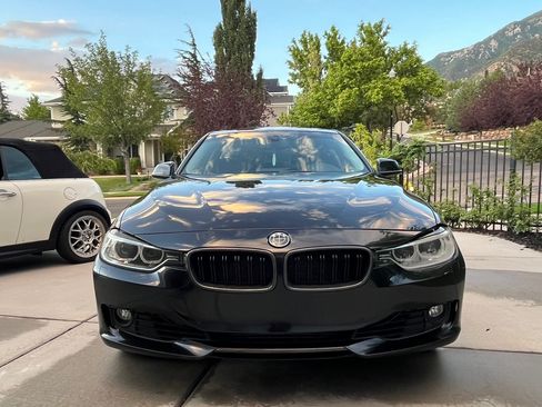 Used 2013 BMW 328i xDrive Sedan AWD/4WD image 1