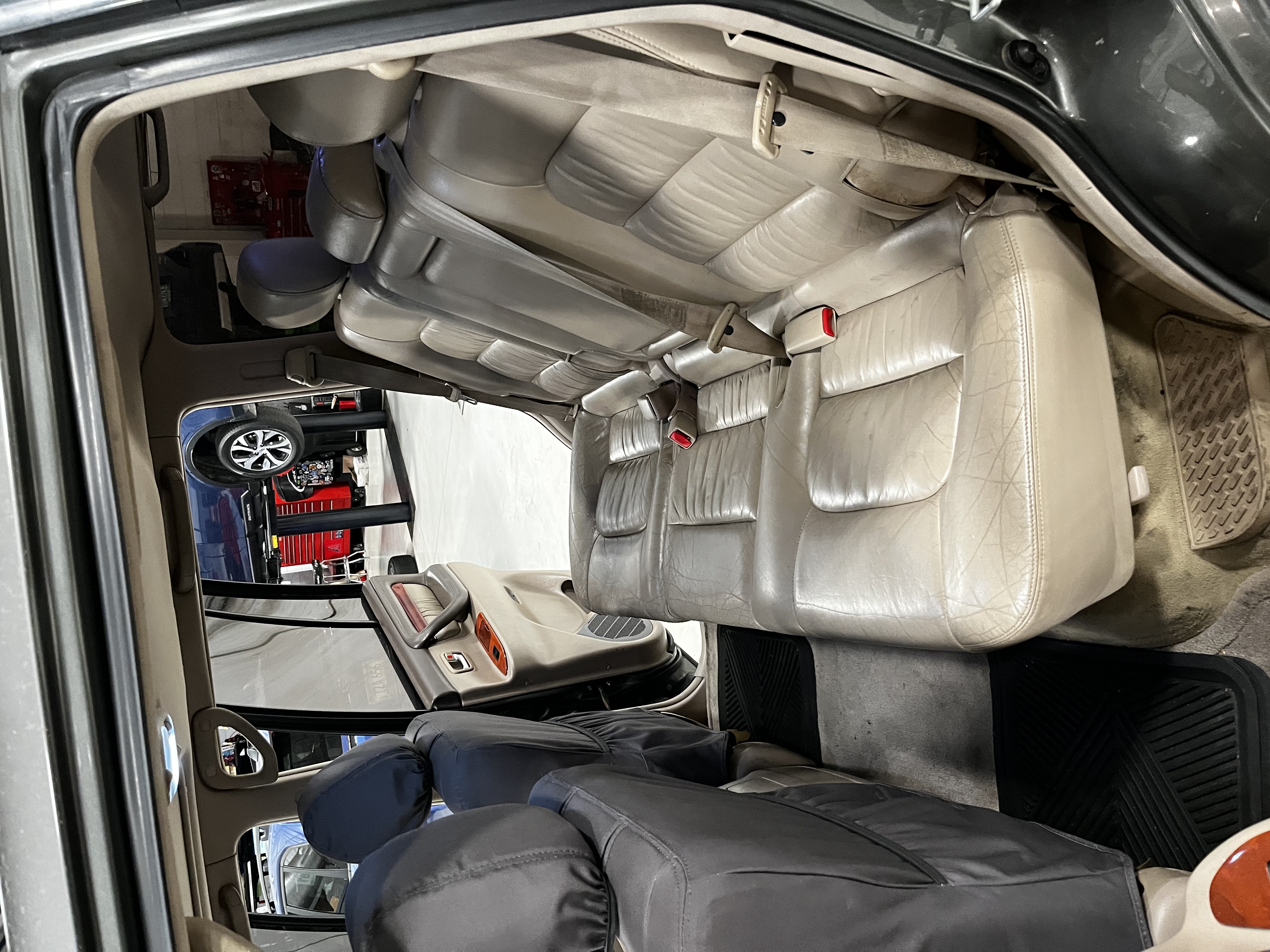 Used 2000 Lexus LX 470 4WD image 9