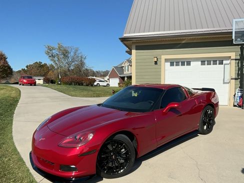 Used 2008 Chevrolet Corvette Coupe w/ Preferred Equipment Group RWD image 4
