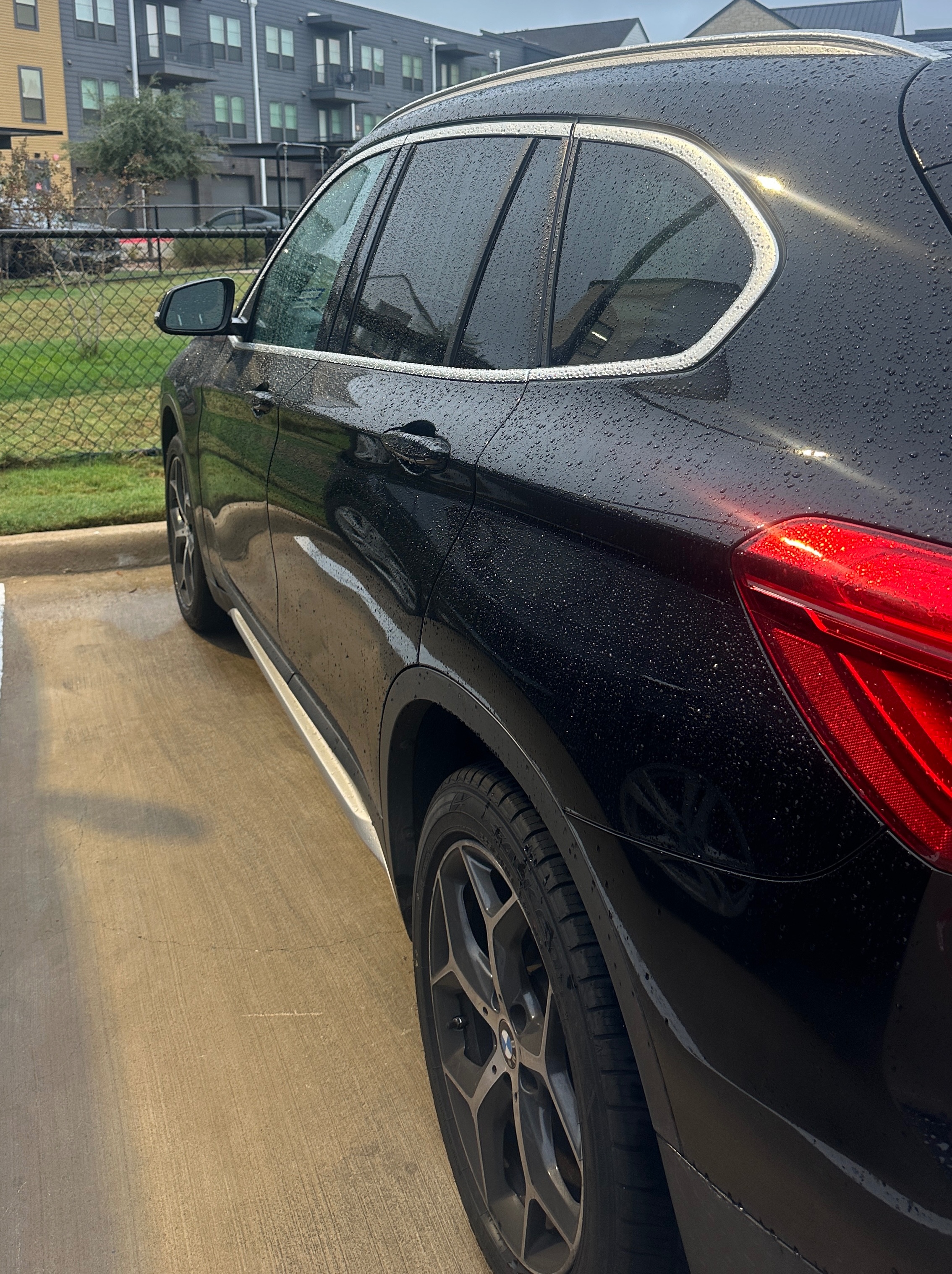 Used 2018 BMW X1 sDrive28i FWD image 2